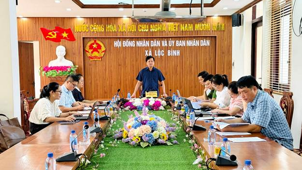 UBND XÃ LỘC BÌNH TỔ CHỨC HỌP ĐÁNH GIÁ CÔNG TÁC CẢI CÁCH HÀNH CHÍNH 6 THÁNG ĐẦU NĂM 2026
