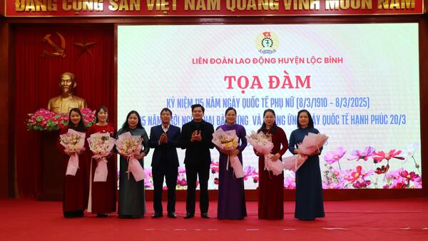 LĐLD huyện Lộc Bình  tổ chức tọa đàm kỷ niệm 115 ngày Quốc tế phụ nữ
