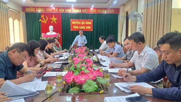 Kiểm tra đối với tập thể Chi bộ Phòng Tài chính - Kế hoạch và cá nhân đồng chí Bí thư Chi bộ và Phó Bí thư Chi bộ