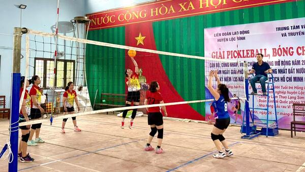 LỘC BÌNH: GIẢI PICKLEBALL, BÓNG CHUYỀN HƠI TRONG CÁN BỘ, CÔNG NHÂN, VIÊN CHỨC, LAO ĐỘNG MỞ RỘNG NĂM 2025