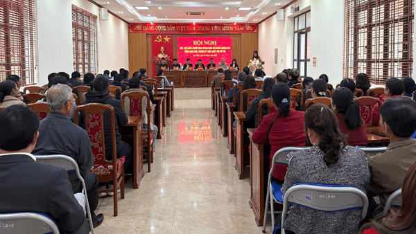 Các ứng cử viên đại biểu HĐND tỉnh nhiệm kỳ 2026 - 2031 thuộc đơn vị bầu cử số 4 tiếp xúc cử tri, vận động bầu cử tại xã Lộc Bình