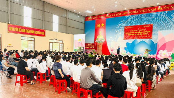 Phòng Cảnh sát PCCC và CNCH – Công an tỉnh Lạng Sơn đã tổ chức Chương trình tuyên truyền, trải nghiệm, thực hành kỹ năng PCCC và CNCH tại Trường THCS Khánh Xuân.