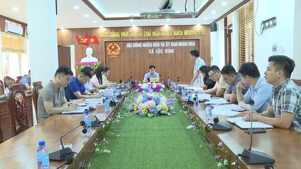 Lãnh đạo UBND xã kiểm tra tình hình triển khai thực hiện mục tiêu, nhiệm vụ, kế hoạch phát triển kinh tế - xã hội năm 2026 đối với Ban Quản lý dự án đầu tư xây dựng xã