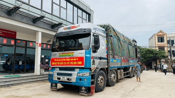 Xã Lộc Bình tổ chức tiếp nhận gạo dự trữ quốc gia hỗ trợ học sinh  học kỳ II năm học 2025–2026