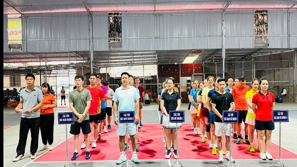 UBND xã Lộc Bình tổ chức khai mạc giải Pickleball chào mừng 51 năm ngày giải phóng Miền Nam thống nhất đất nước (30/4/1975 - 30/4/2026) và 140 năm ngày Quốc tế Lao động (01/5/1886 - 01/5/2026).