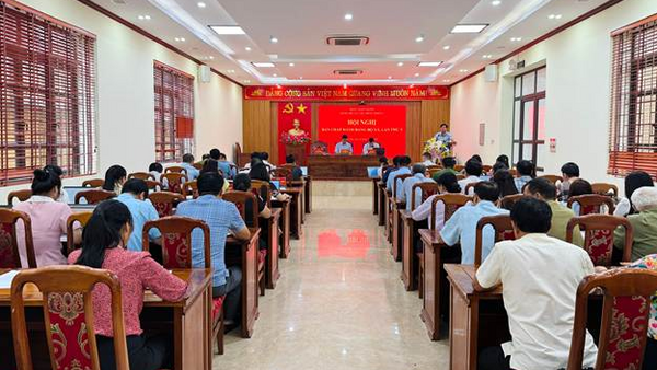 ĐẢNG ỦY XÃ LỘC BÌNH TỔ CHỨC HỘI NGHỊ BAN CHÂP HÀNH  ĐẢNG BỘ XÃ LẦN THỨ 5