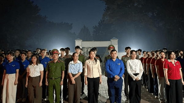 TUỔI TRẺ XÃ LỘC BÌNH TỔ CHỨC LỄ THẮP NẾN TRI ÂN CÁC ANH HÙNG LIỆT SĨ NHÂN KỶ NIỆM 79 NĂM NGÀY THƯƠNG BINH - LIỆT SĨ (27/7/1947 - 27/7/2026)