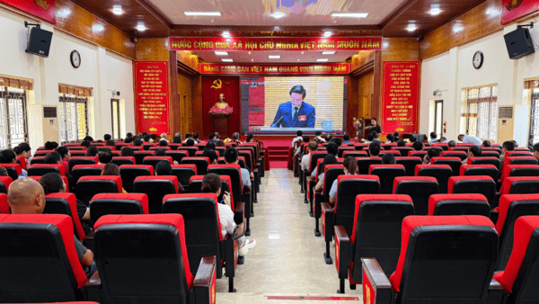 ĐẢNG ỦY XÃ LỘC BÌNH TỔ CHỨC TIẾP SÓNG HỘI NGHỊ TRỰC TUYẾN TOÀN QUỐC NGHIÊN CỨU, HỌC TẬP, QUÁN TRIỆT VÀ TRIỂN KHAI THỰC HIỆN NGHỊ QUYẾT HỘI NGHỊ LẦN THỨ BA BAN CHẤP HÀNH TRUNG ƯƠNG ĐẢNG KHÓA XIV