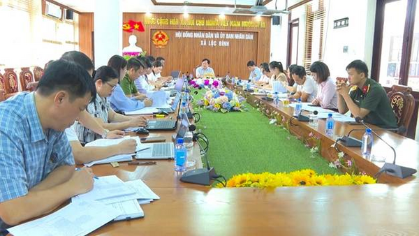 ĐOÀN KIỂM TRA CỦA TỈNH KIỂM TRA TIẾN ĐỘ XÂY DỰNG NÔNG THÔN MỚI TRÊN ĐỊA BÀN XÃ LỘC BÌNH