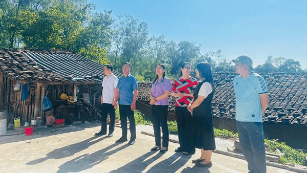 LỘC BÌNH KIỂM TRA TIẾN ĐỘ XÂY MỚI, SỬA CHỮA NHÀ Ở THUỘC CHƯƠNG TRÌNH XÓA NHÀ TẠM, NHÀ DỘT NÁT