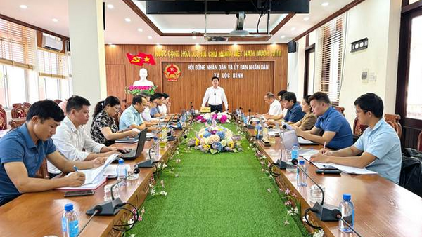 Họp thống nhất bàn giao các danh mục dự án đầu tư công cho 6 xã khu vực Lộc Bình tiếp tục thực hiện