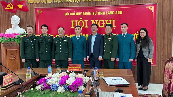 XÃ LỘC BÌNH TỔ CHỨC HỘI NGHỊ BÀN GIAO NHIỆM VỤ CHỈ HUY TRƯỞNG QUÂN SỰ XÃ NĂM 2026